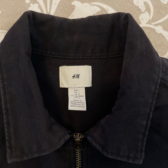 H&M Men’s Washed Black Work Jacket – Relaxed Fit Cargo Trucker, 100% Cotton - Picture 4 of 9